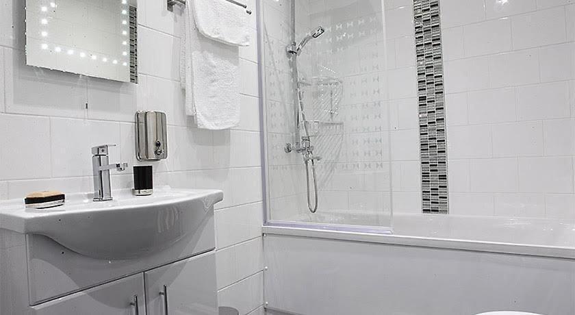 Lewis Apartment In The Heart Of The Northern Quarter Sleeps Up To 12 Manchester Bagian luar foto
