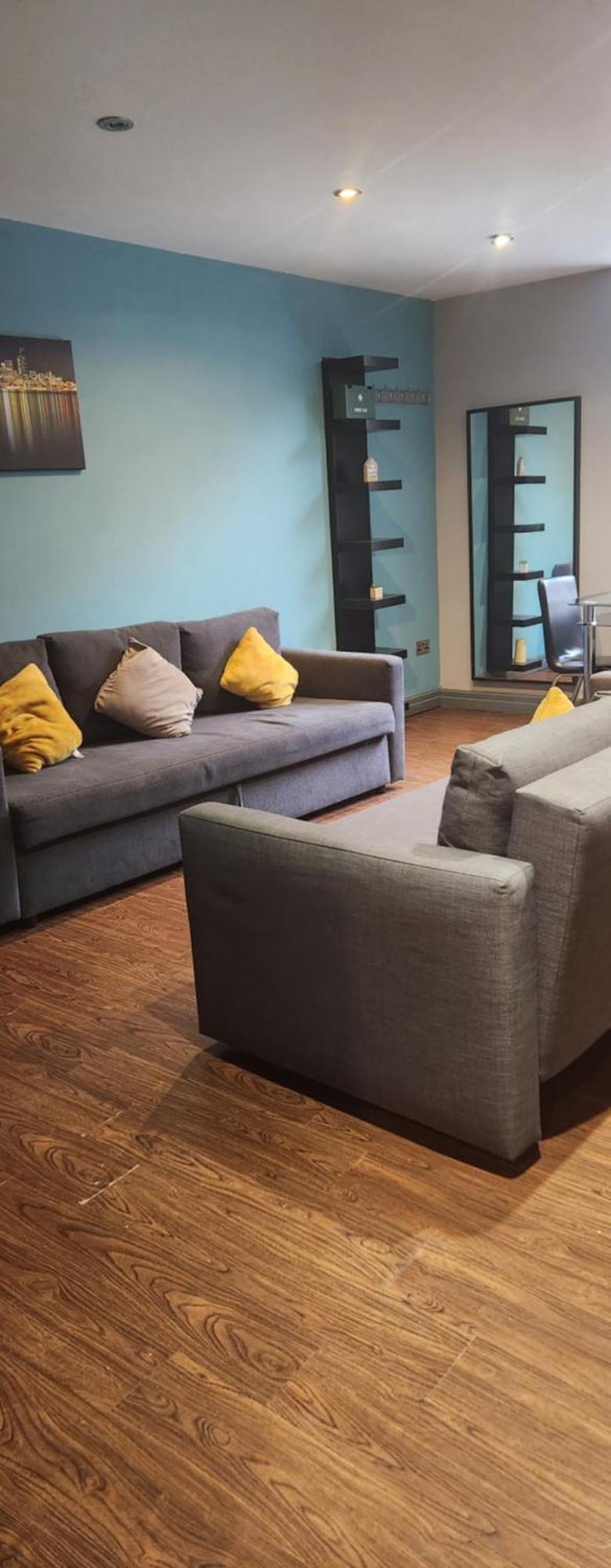 Lewis Apartment In The Heart Of The Northern Quarter Sleeps Up To 12 Manchester Bagian luar foto